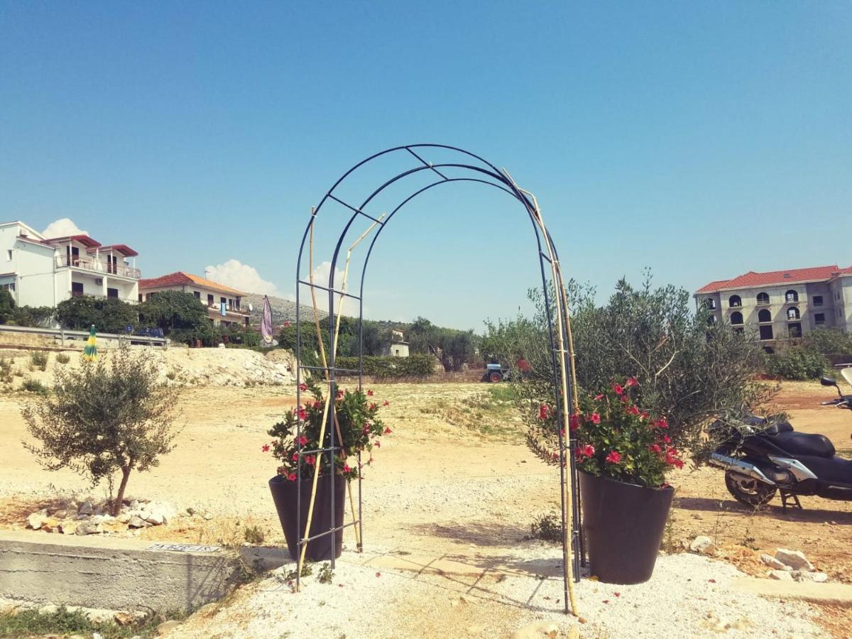 Apartments Prpic Seget Vranjica Luaran gambar