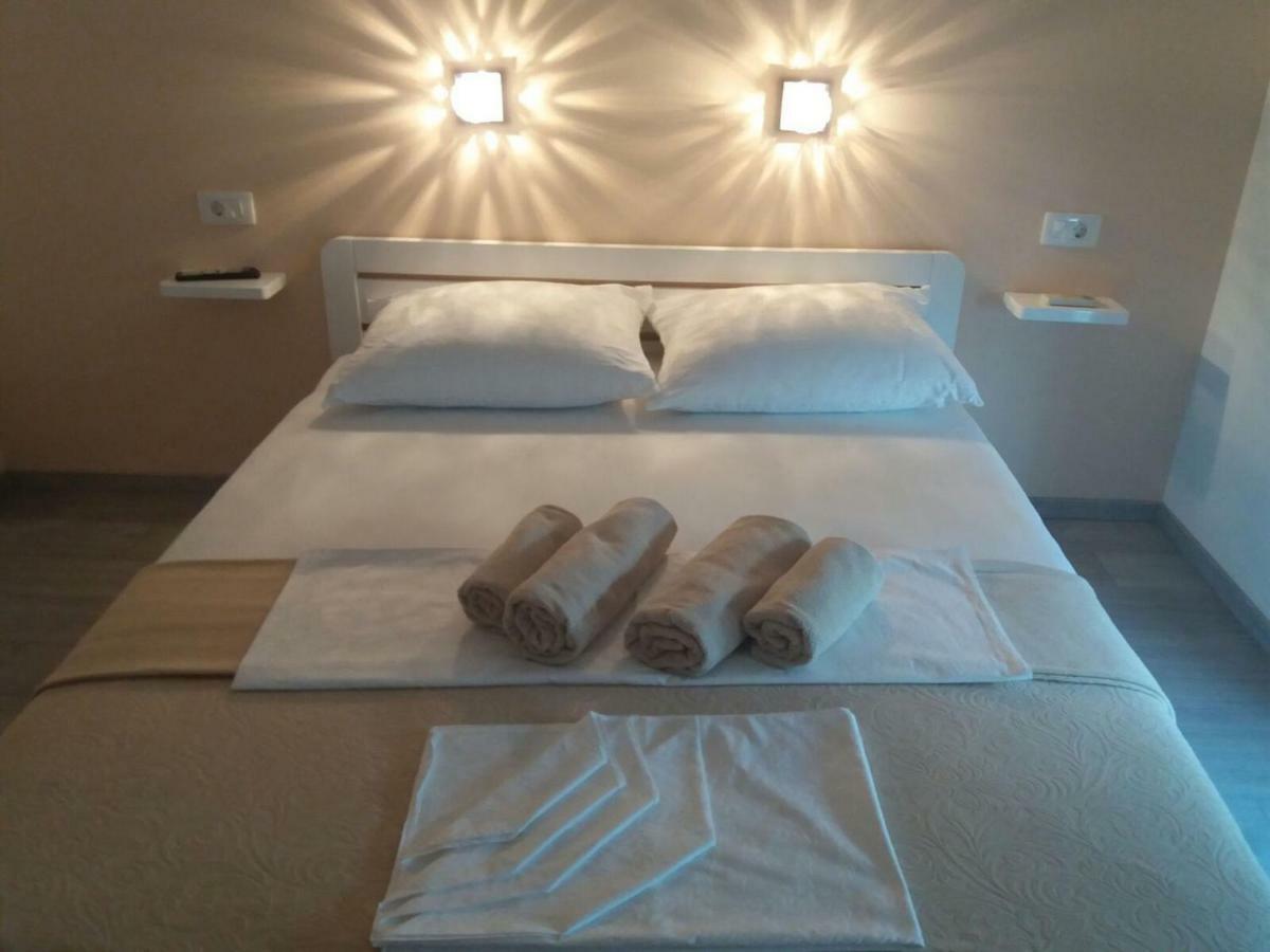 Apartments Prpic Seget Vranjica Luaran gambar