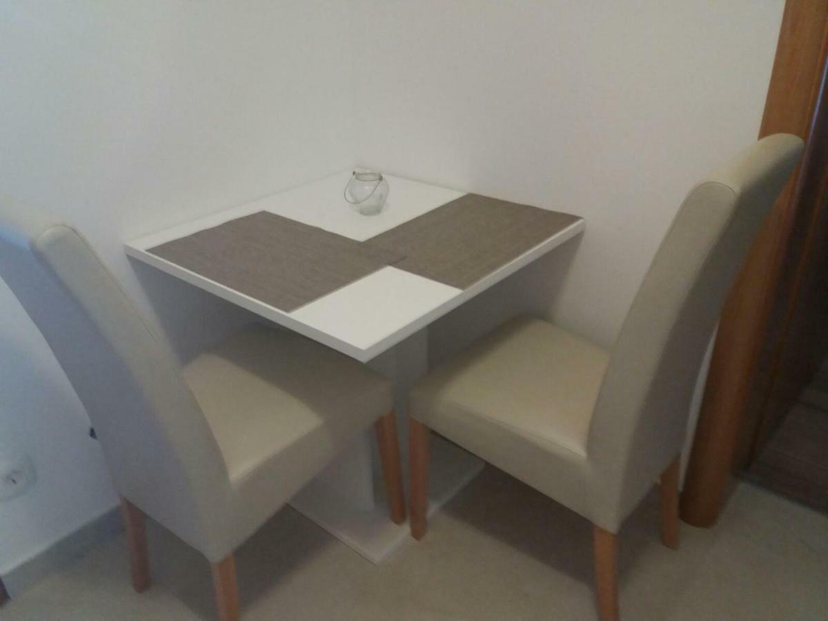 Apartments Prpic Seget Vranjica Bilik gambar